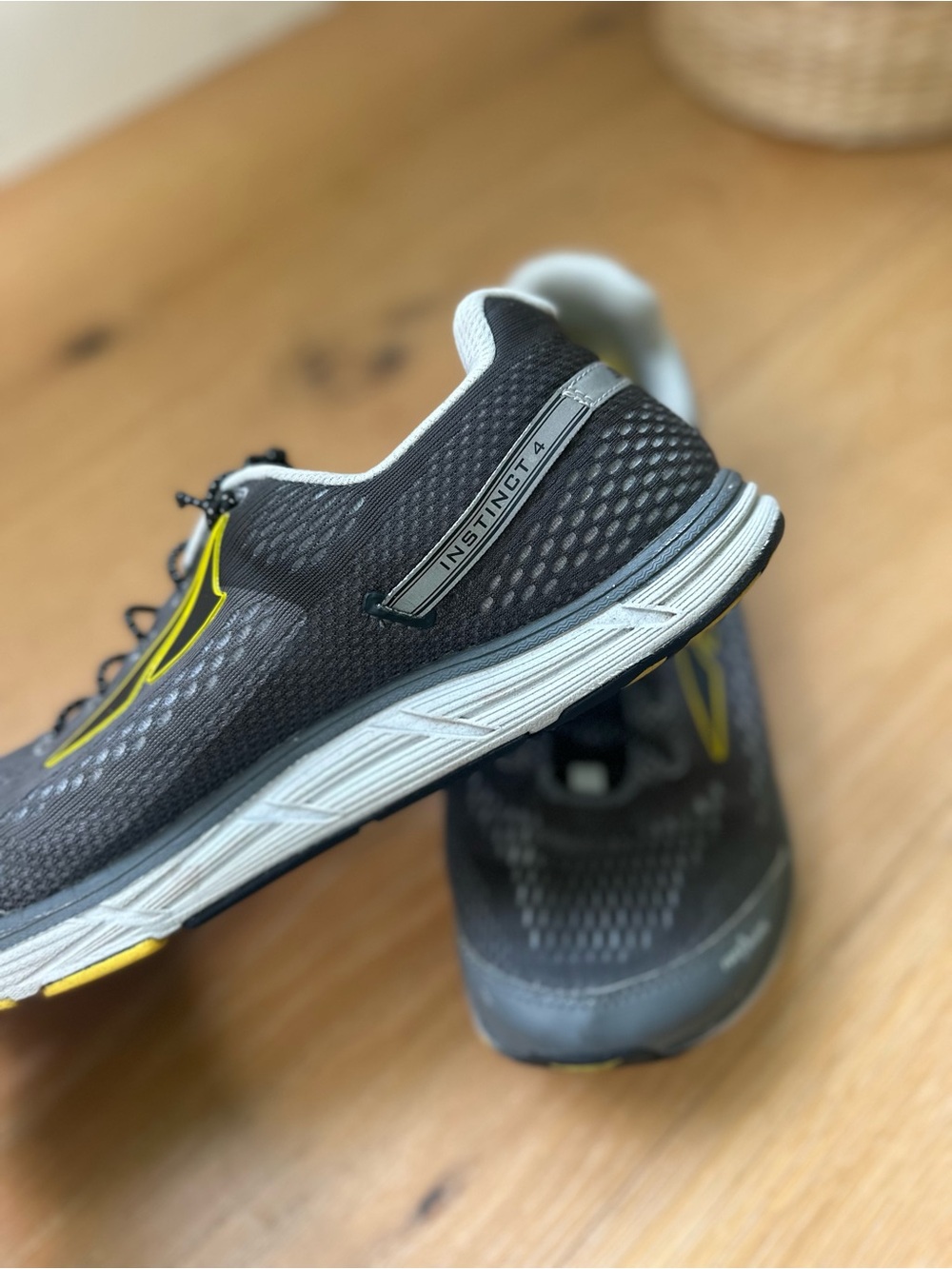 Altra Men's Instinct 4 Running Shoes - Gray with Yellow Accents